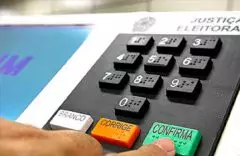 TSE confirma: eleições de 2016 serão feitas com urnas eletrônicas  