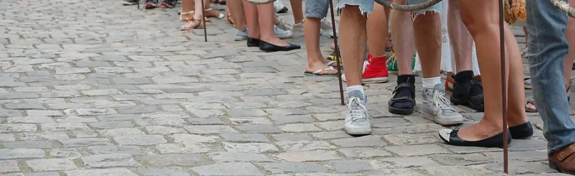 Lei das filas: saiba qual tempo limite que o consumidor pode esperar  