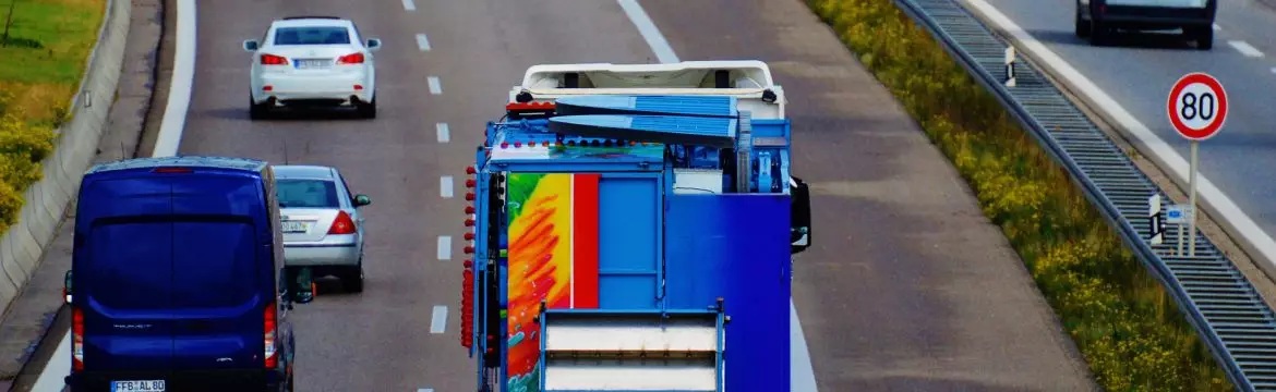 Entenda a Lei que Obriga a Utilização de Farol Baixo na Estrada Durante o Dia  
