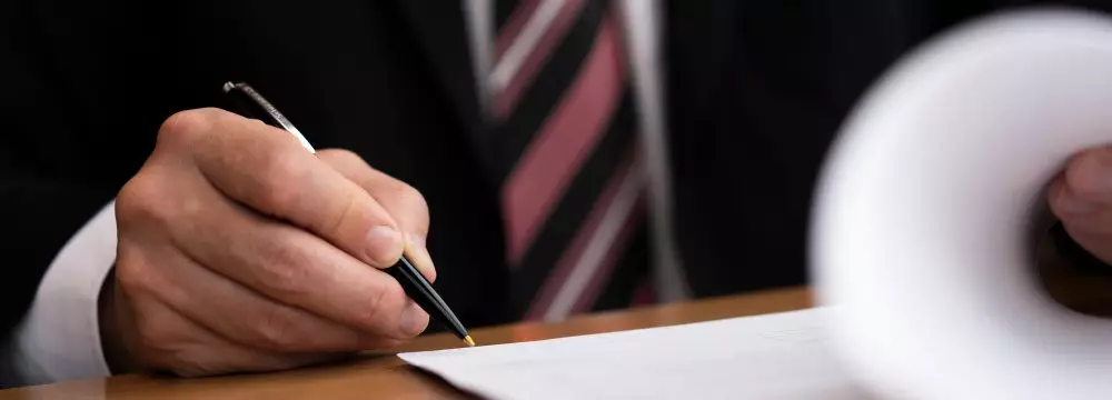 O que é aviso de licitação e qual seu objetivo?  